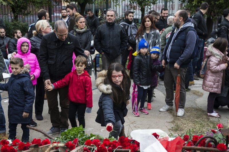 Yunanistan'daki 17 Kasım gösterilerinde olaylar çıktı