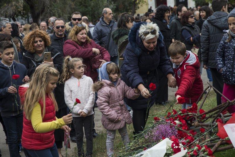 Yunanistan'daki 17 Kasım gösterilerinde olaylar çıktı