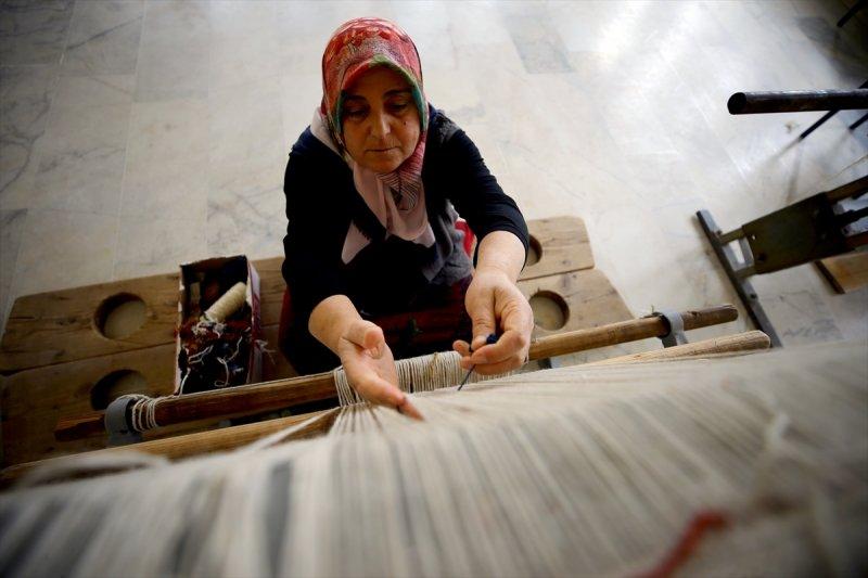 Orta Asya'dan Anadolu'ya taşınan kilimin hikayesi