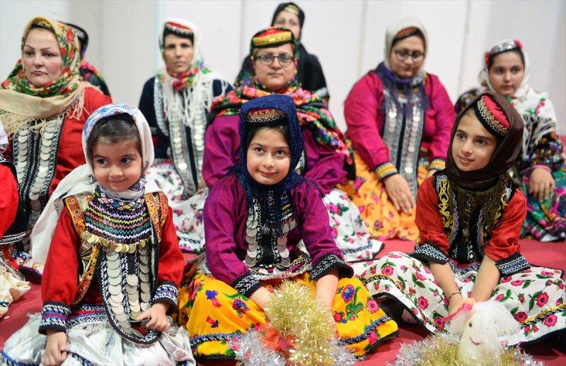 İran'da Türkmen düğününden renkli kareler