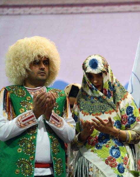 İran'da Türkmen düğününden renkli kareler