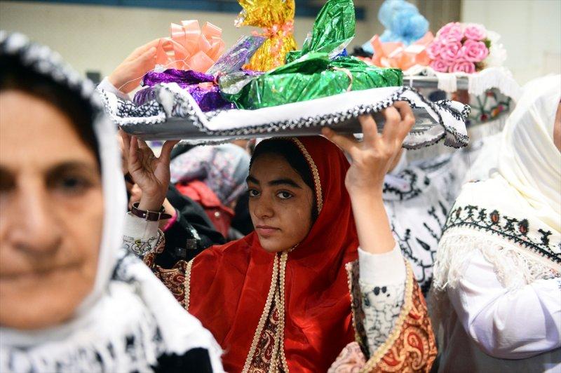 İran'da Türkmen düğününden renkli kareler