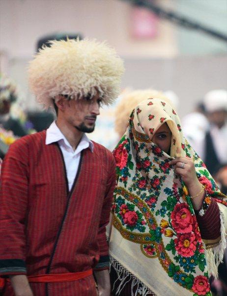 İran'da Türkmen düğününden renkli kareler