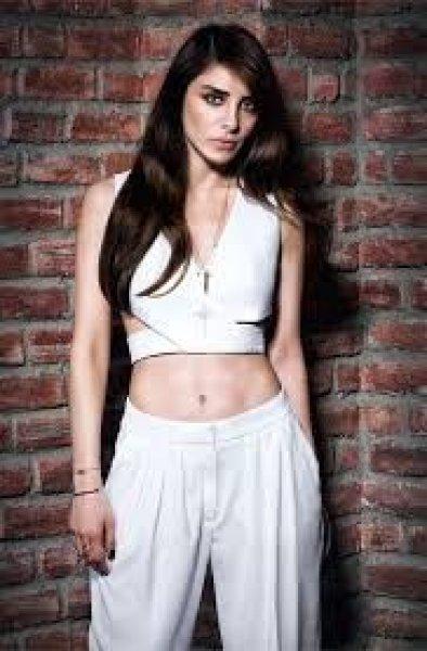 Nur Fettahoğlu'ndan yeni imaj