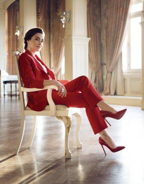 Nur Fettahoğlu'ndan yeni imaj