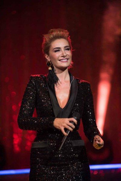 Ünlü sanatçıların sahne ücretleri