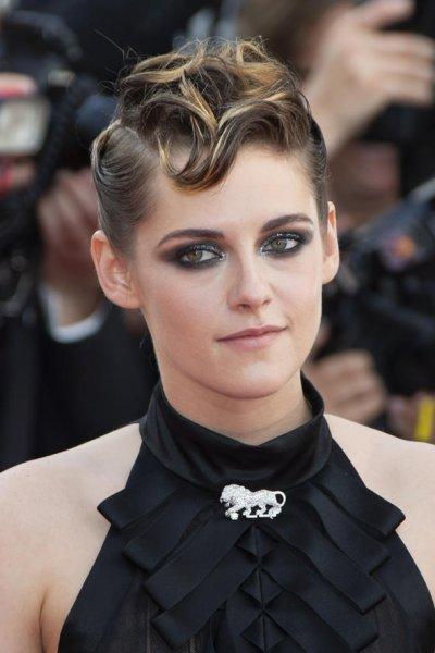 Sosyal medya hesabı olmayan ünlüler 