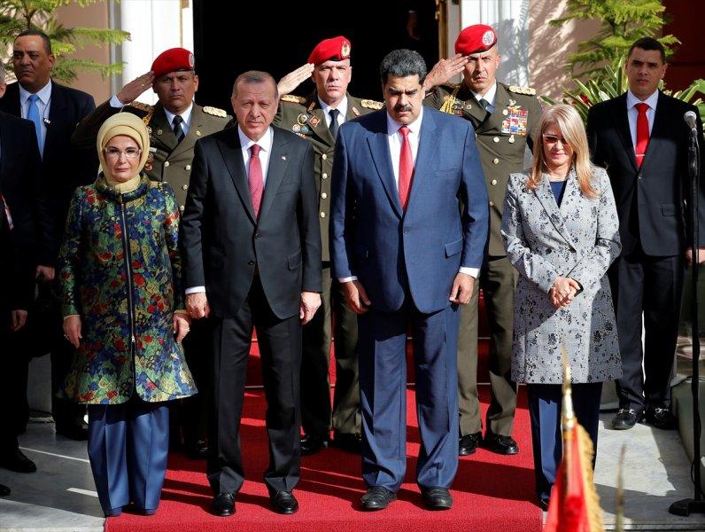 Venezuela'da Başkan Erdoğan'a korolu sürpriz