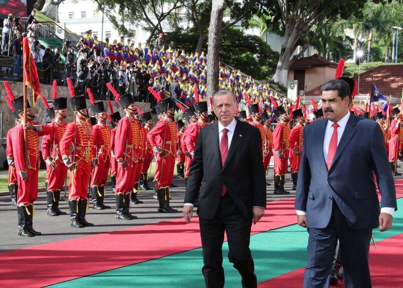 Venezuela'da Başkan Erdoğan'a korolu sürpriz