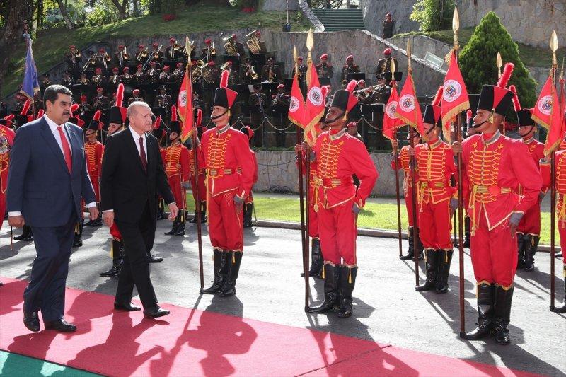 Venezuela'da Başkan Erdoğan'a korolu sürpriz