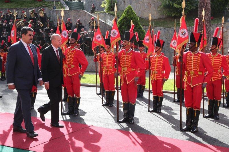 Venezuela'da Başkan Erdoğan'a korolu sürpriz
