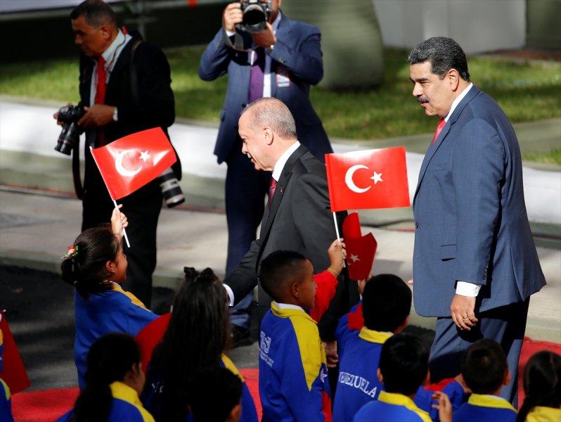 Venezuela'da Başkan Erdoğan'a korolu sürpriz