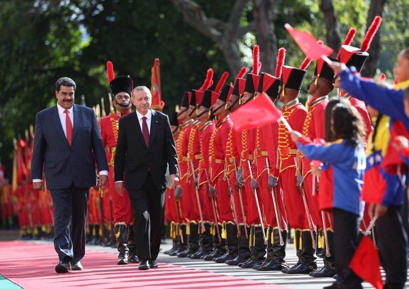 Venezuela'da Başkan Erdoğan'a korolu sürpriz
