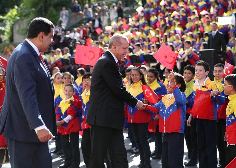 Venezuela'da Başkan Erdoğan'a korolu sürpriz