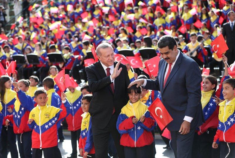 Venezuela'da Başkan Erdoğan'a korolu sürpriz