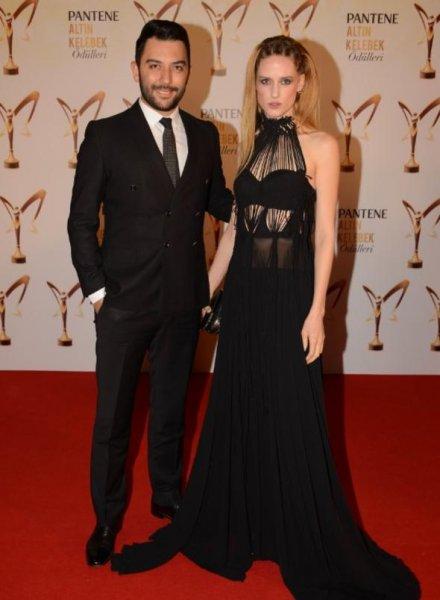 Wilma Elles'ten boşanma iddialarına ilginç yanıt