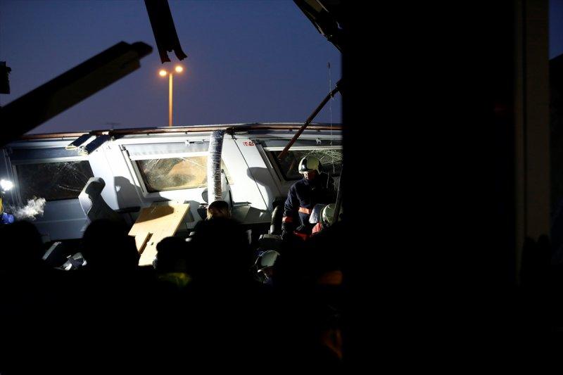 Ankara'da Yüksek Hızlı Tren kaza yaptı: 86 yaralı, 9 ölü