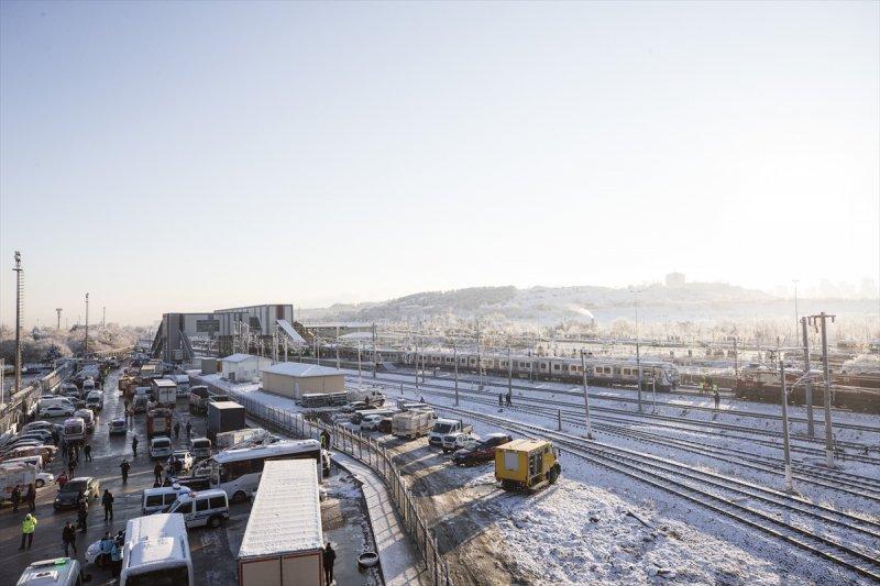 Ankara'da Yüksek Hızlı Tren kaza yaptı: 86 yaralı, 9 ölü