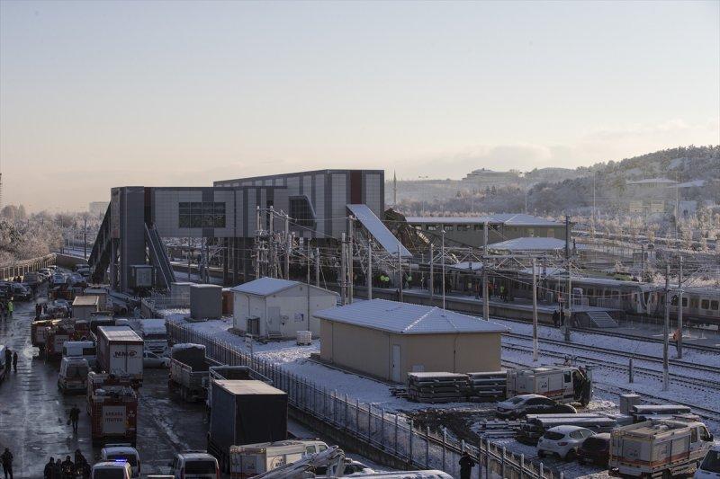 Ankara'da Yüksek Hızlı Tren kaza yaptı: 86 yaralı, 9 ölü