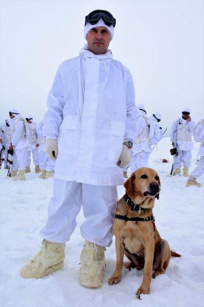 Alparslanlar ve Kılıçlar teröristlere darbe indirdi