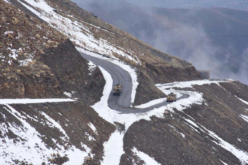 Alparslanlar ve Kılıçlar teröristlere darbe indirdi