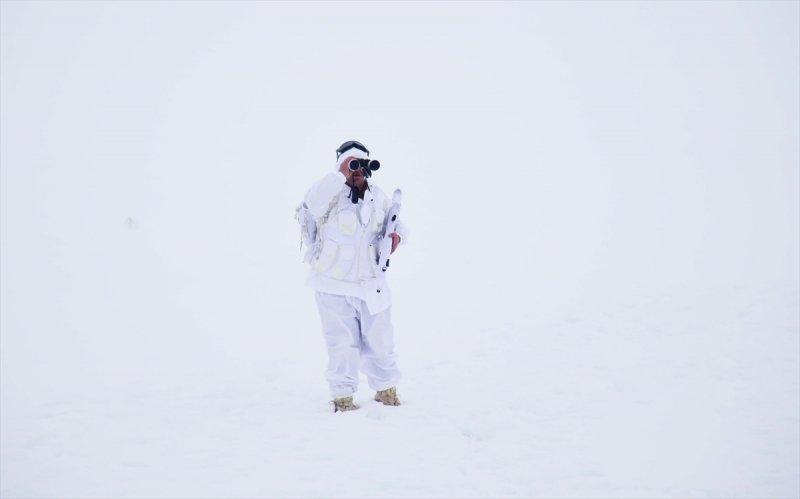 Alparslanlar ve Kılıçlar teröristlere darbe indirdi