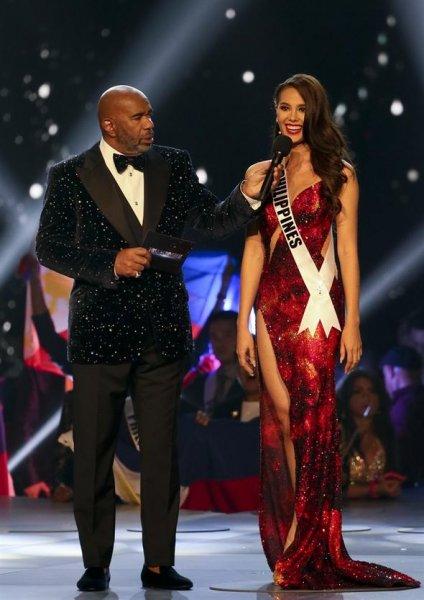 Kainat Güzeli yürüyüşü sayesinde birinci oldu