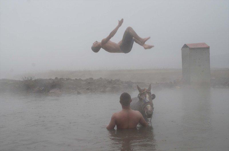 Bitlis Güroymak'ta doğa harikası kaplıca