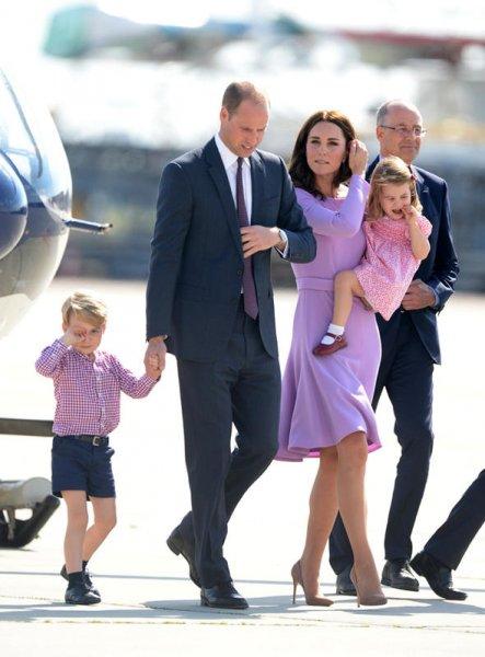 Kate Middleton  çocuklarına ucuzluk mağazasından oyuncak aldı  - Resim 2