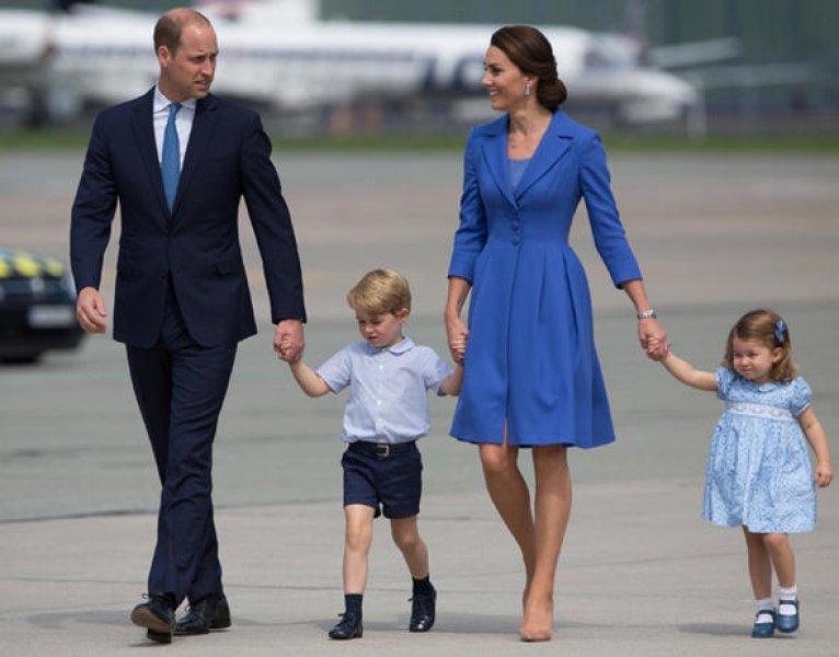 Kate Middleton  çocuklarına ucuzluk mağazasından oyuncak aldı  - Resim 1