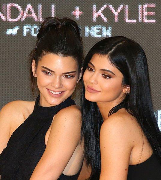 Kylie ve Kendall kardeşler para yüzünden ayrı düştü 