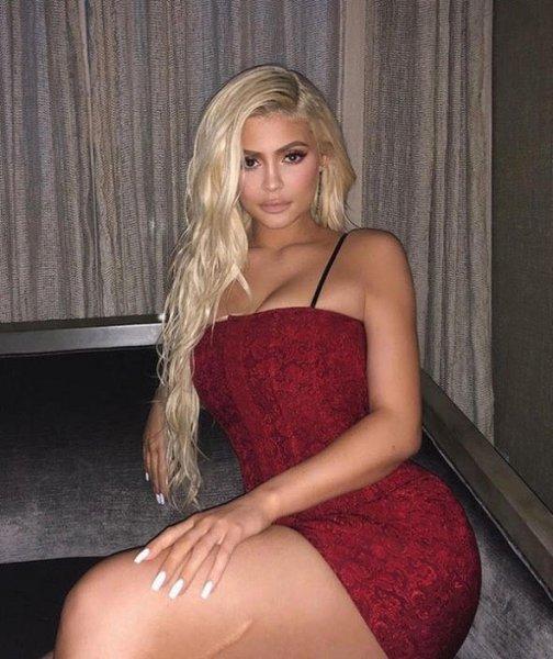 Kylie ve Kendall kardeşler para yüzünden ayrı düştü 