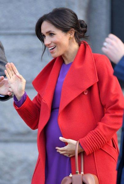 Meghan Markle’ın hamilelik stili beğeni topladı 