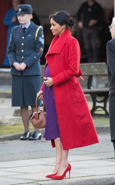 Meghan Markle’ın hamilelik stili beğeni topladı 