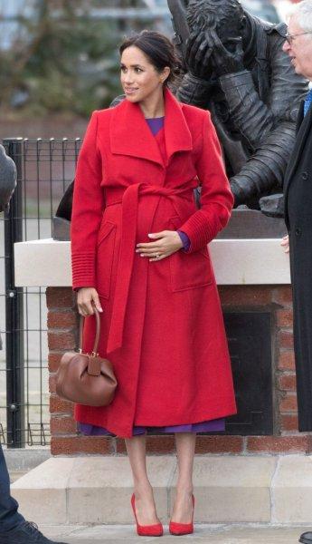 Meghan Markle’ın hamilelik stili beğeni topladı 