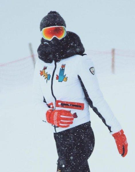 Volkan Demirel ve ailesi kış tatilinde