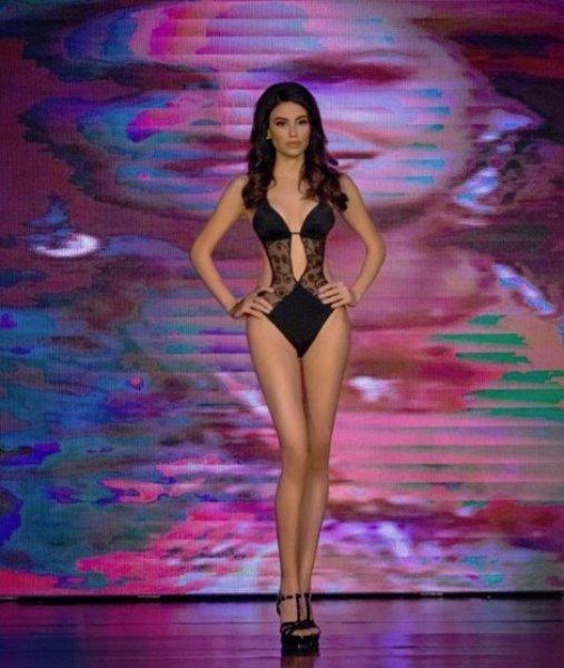 Best Model of the World birincisinin dikkat çeken güzelliği 