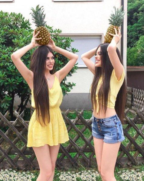 Instagram'ın fenomen ikizleri: Gülcan ve Sahinur