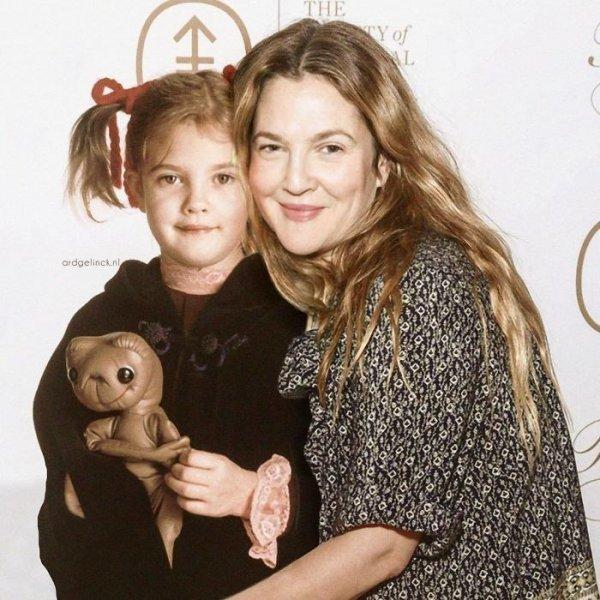 Ünlüler gençlik halleriyle buluştu