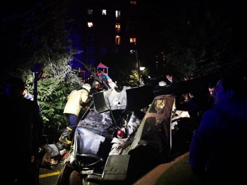 İstanbul'da askeri helikopter düştü
