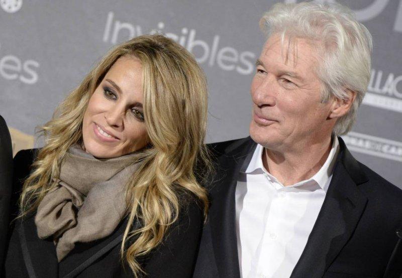 Aktör Richard Gere'in babalık heyecanı 