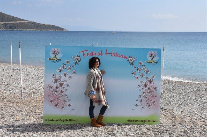 Badem Çiçeği Festivali'ne yerli turist akını