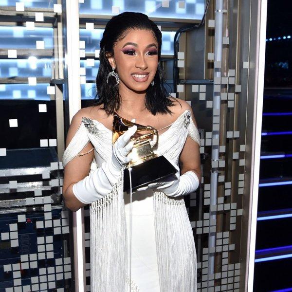 Grammy ödülünü alan ilk rap kadın şarkıcı: Cardi B