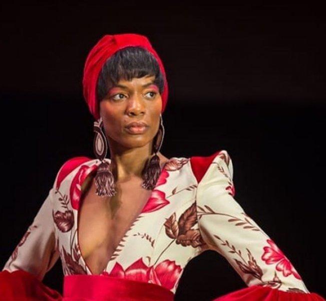 Türk modacı Britanya'nın en iyi tasarımcısı seçildi 