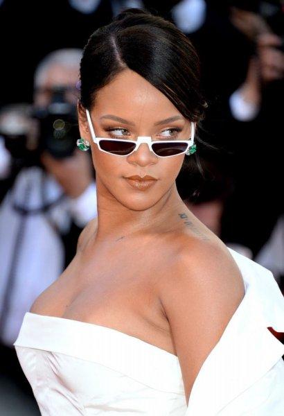 Şarkıcı Rihanna 31 yaşında