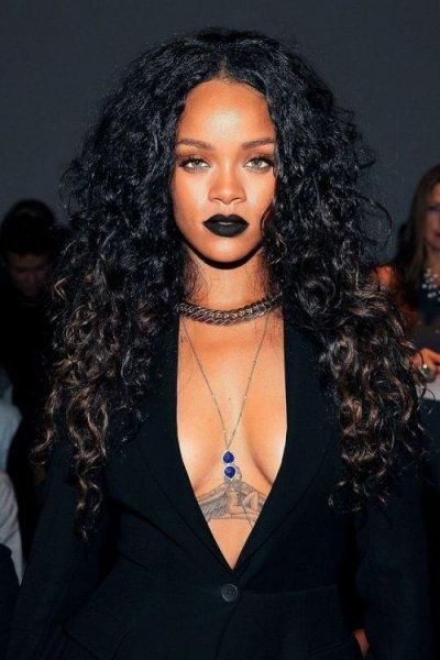 Şarkıcı Rihanna 31 yaşında