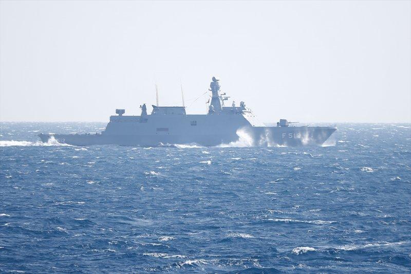 Cumhuriyet tarihinin en büyük deniz tatbikatı devam ediyor