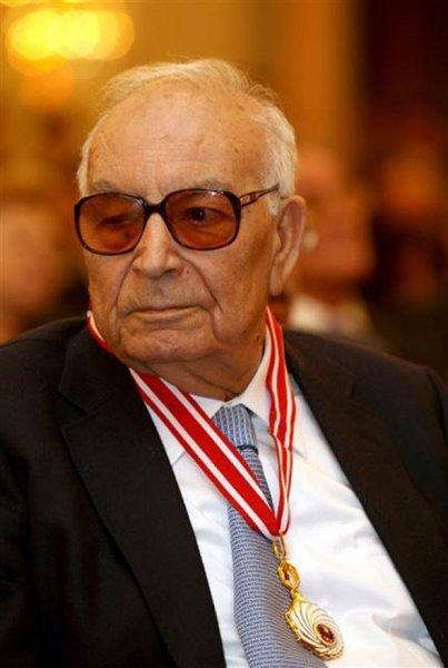 Yaşar Kemal'in aramızdan ayrılışının dördüncü yıl dönümü