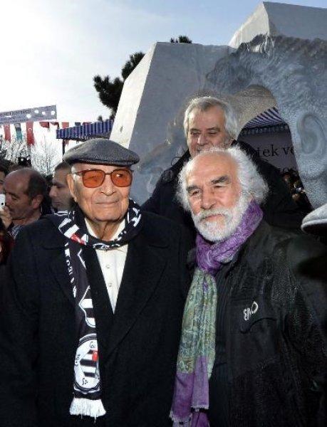 Yaşar Kemal'in aramızdan ayrılışının dördüncü yıl dönümü