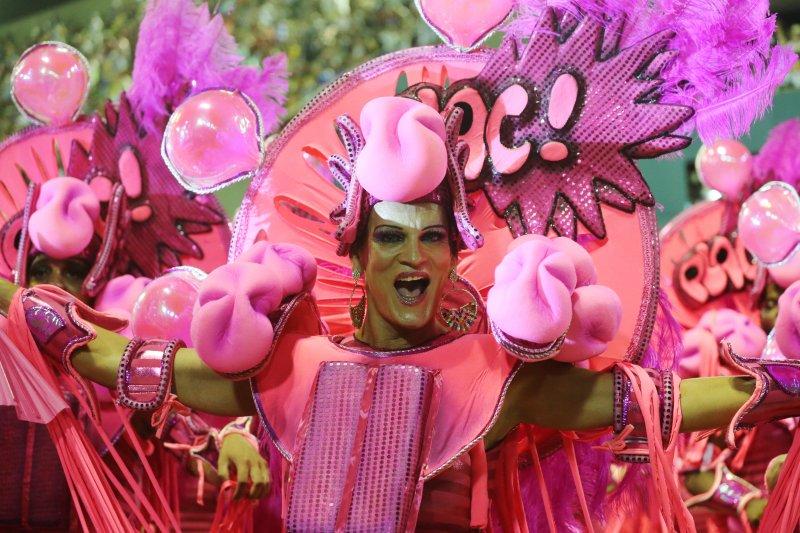 Ünlü Rio Karnavalı başladı